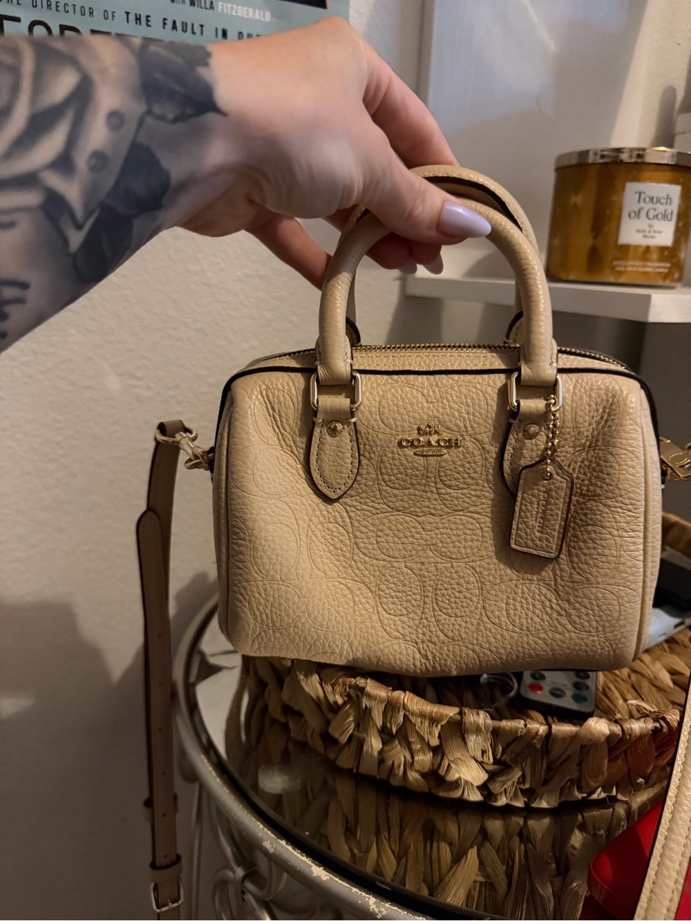 Coach Signature Embossed Mini Oat Rowan - Picture 4 of 6